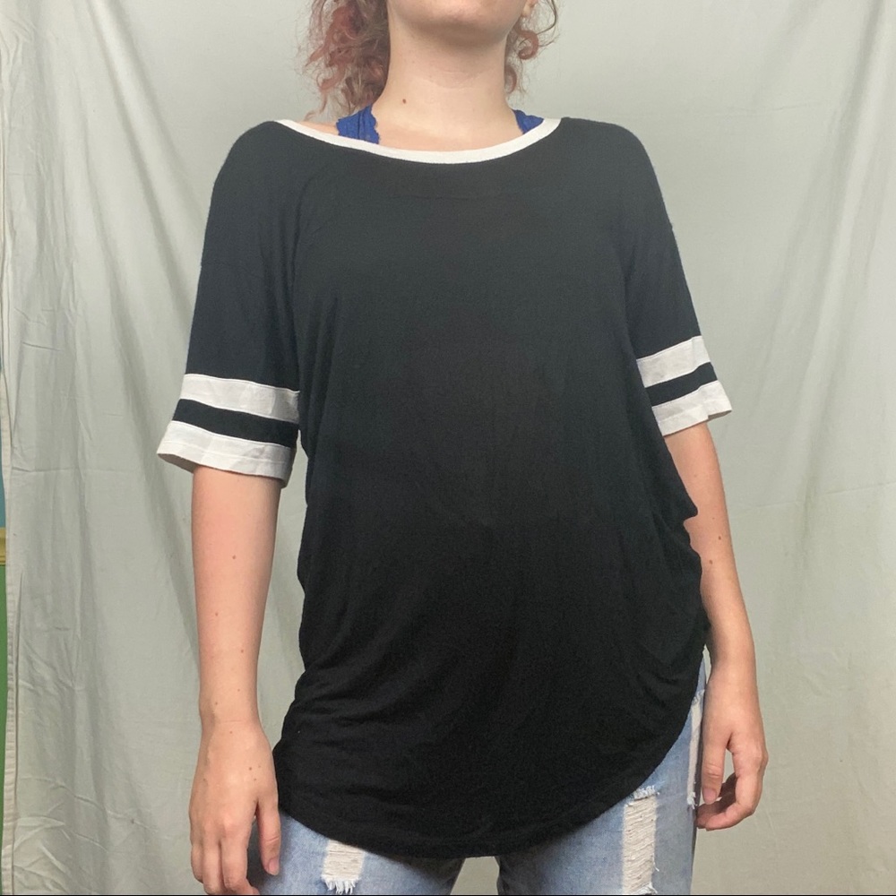 no comment black and white striped tee